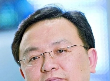 像比亚迪一样“踩踏”燃油车 照旧像蔚来李斌一样致歉？ ...
